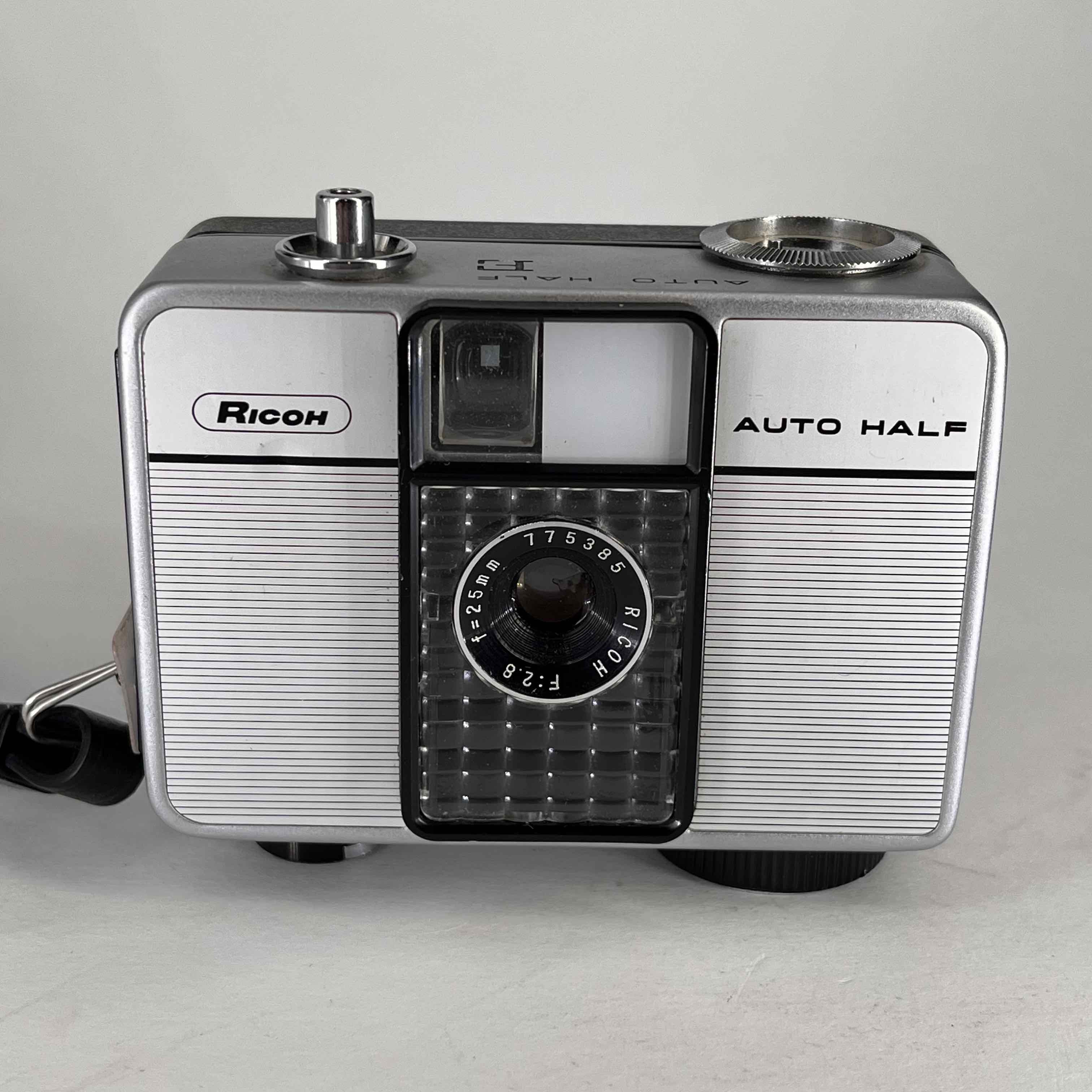 RICOH AUTO HALF E – TheVintageLensGuy