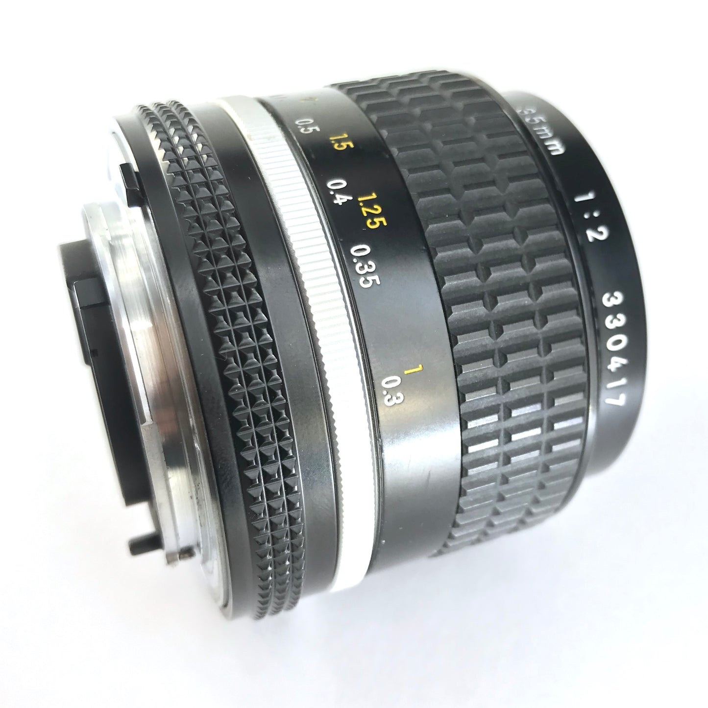 Nikon 35mm f2 AIS