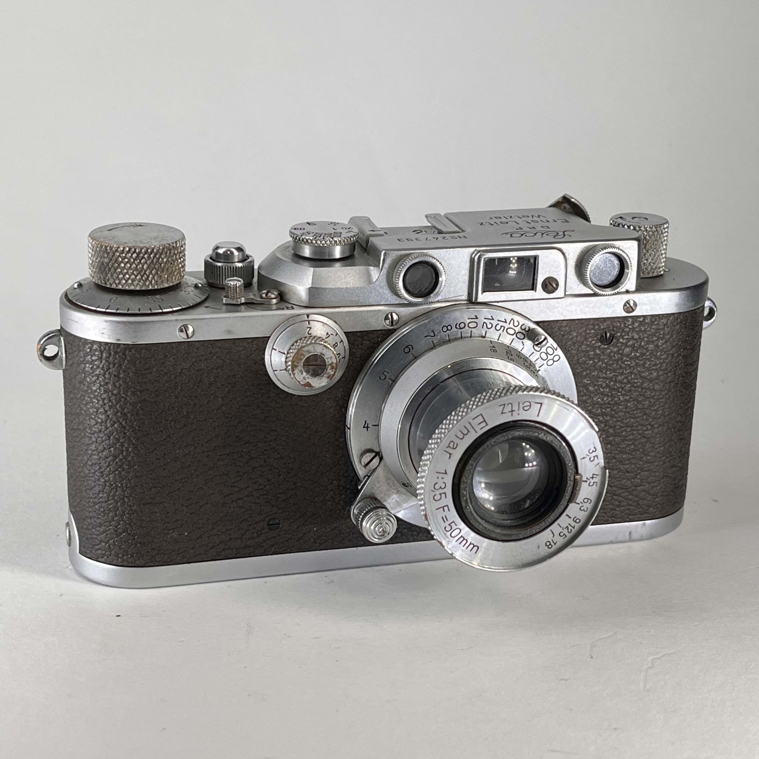 Leica IIIa rangefinder (1938) with Elmar 50mm f/3.5 lens 