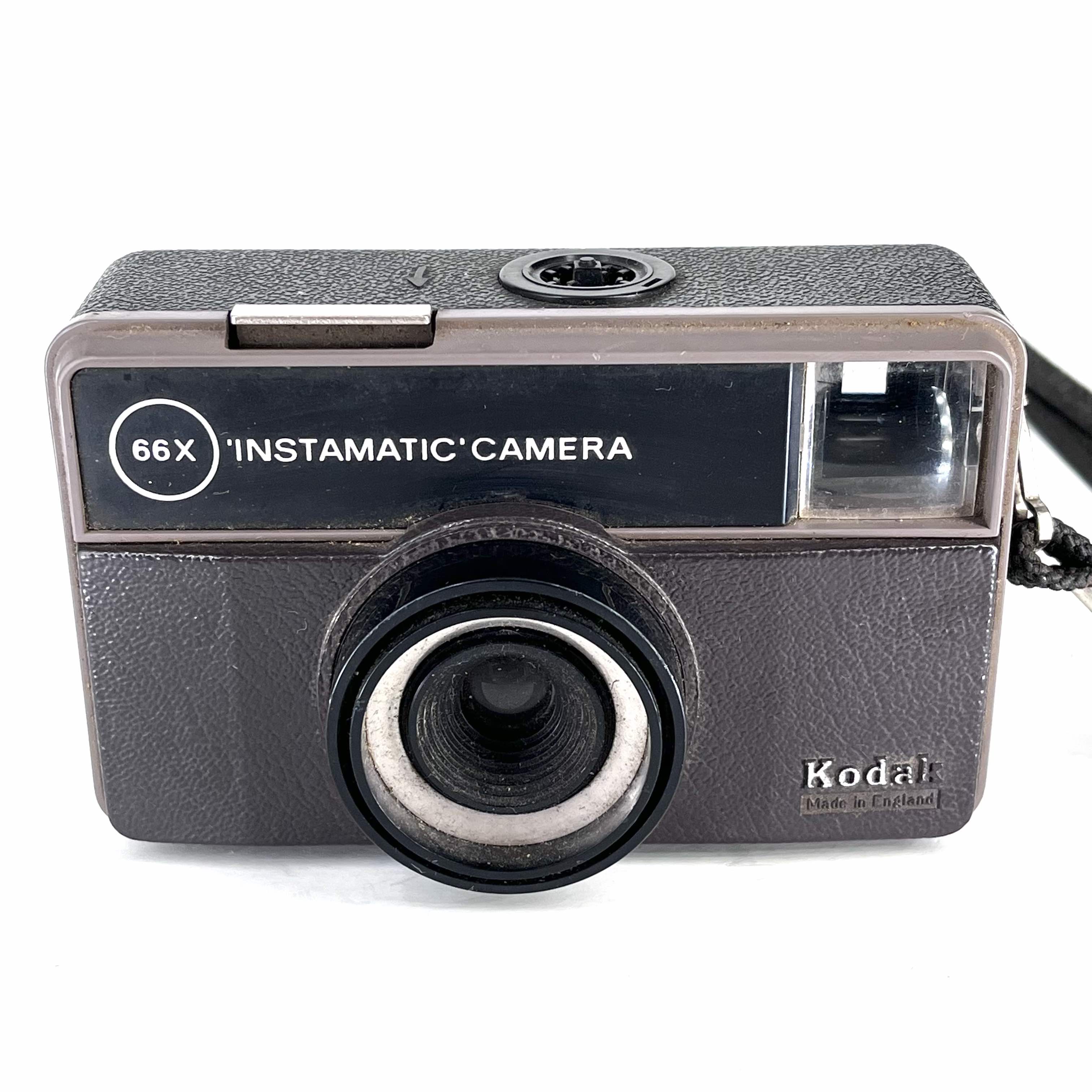 Instamatic outlet Camera