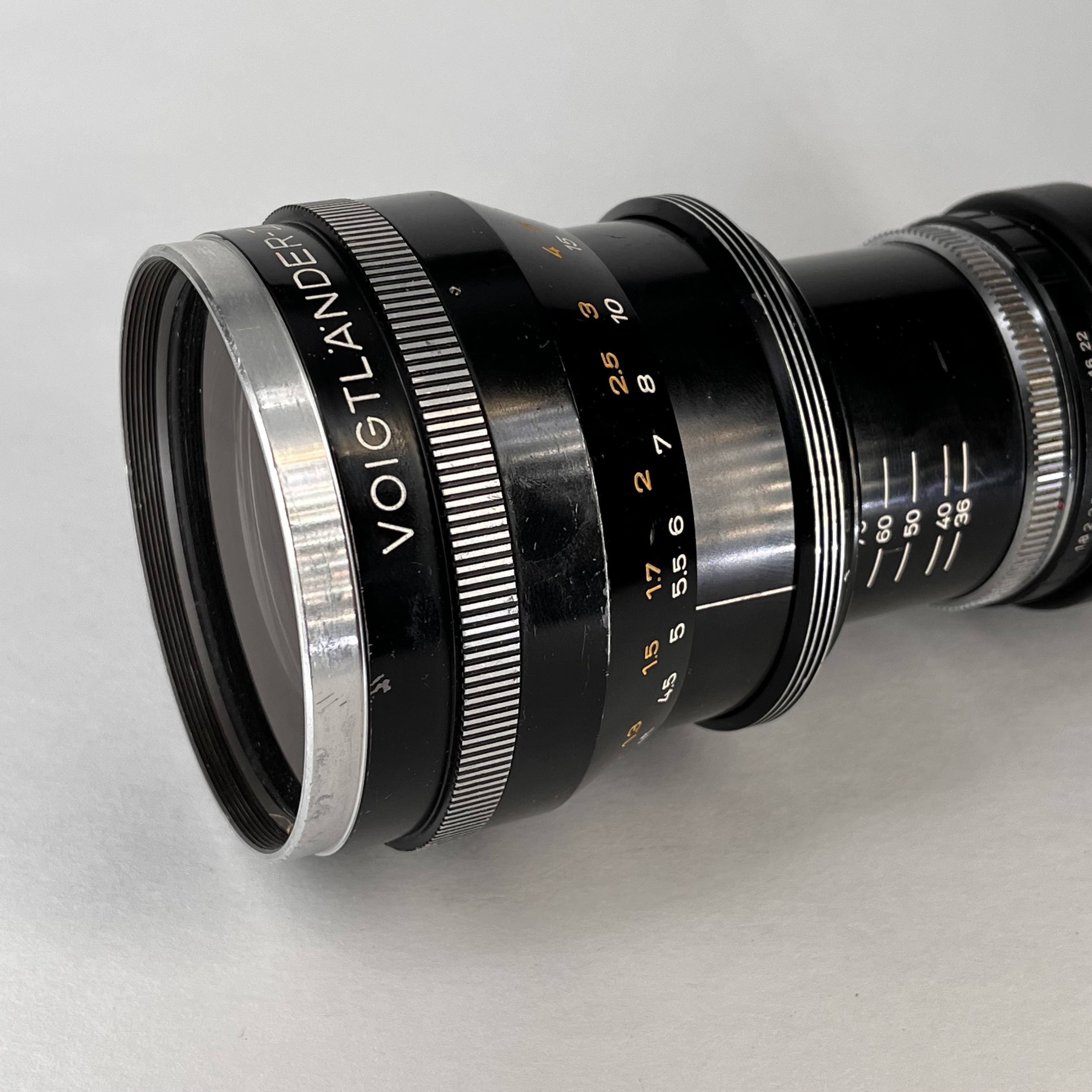 VOIGTLANDER - Zoomar 36-82mm f2.8 – TheVintageLensGuy