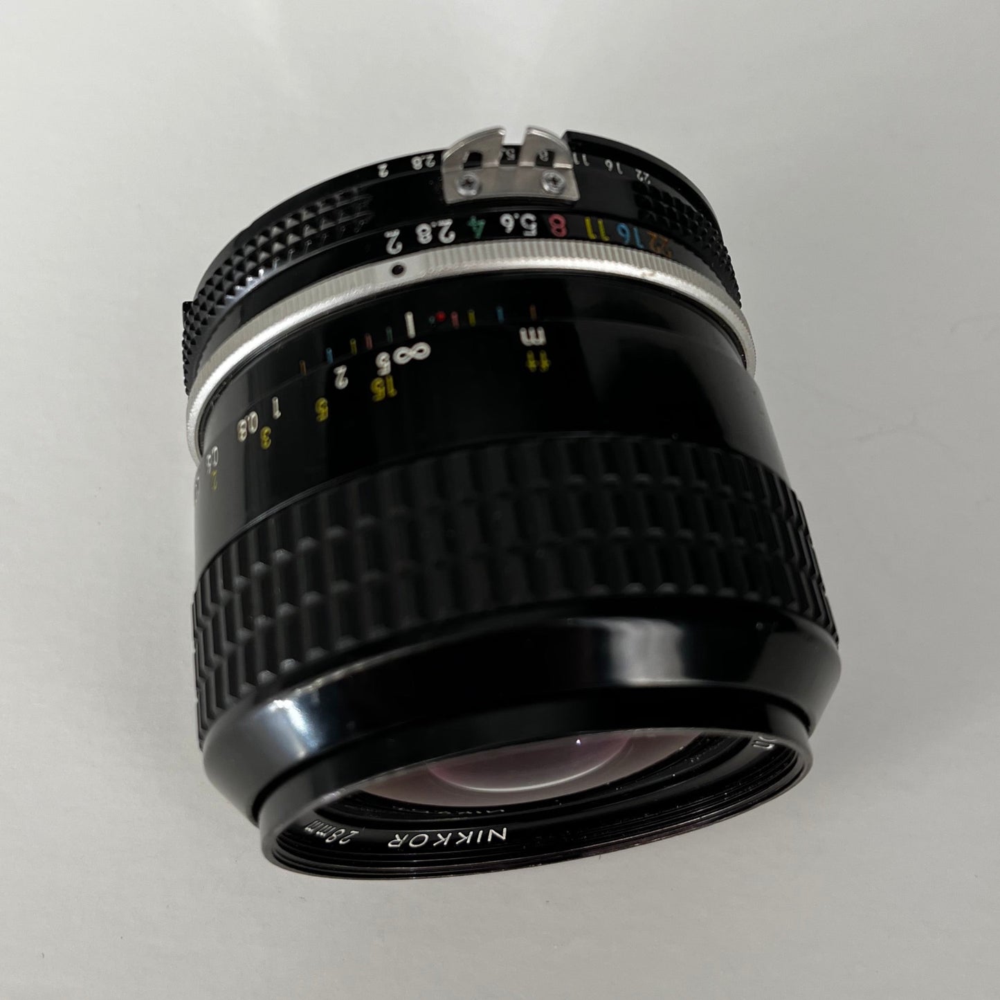 Nikon 28mm F2