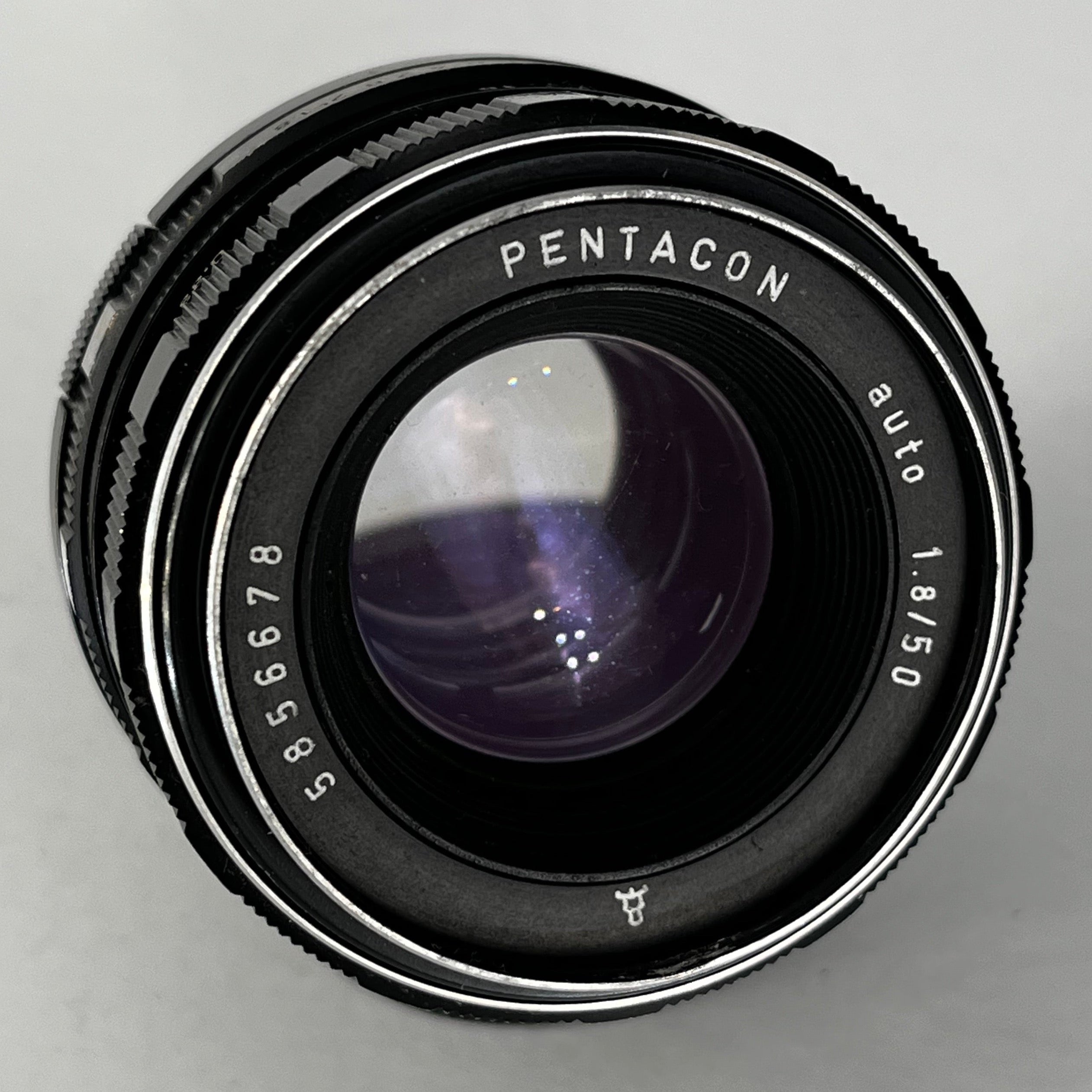 Pentacon Auto 50mm F1.8 – TheVintageLensGuy