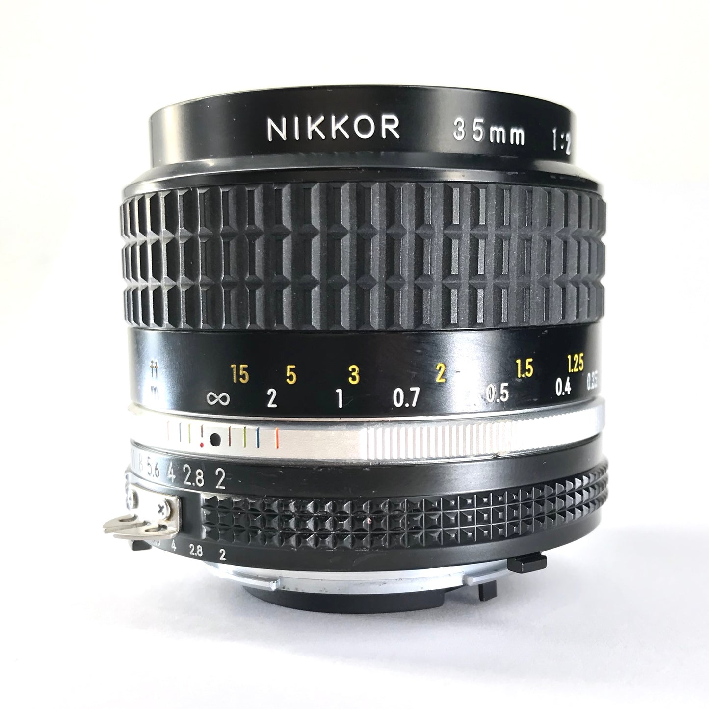 Nikon 35mm f2 AIS